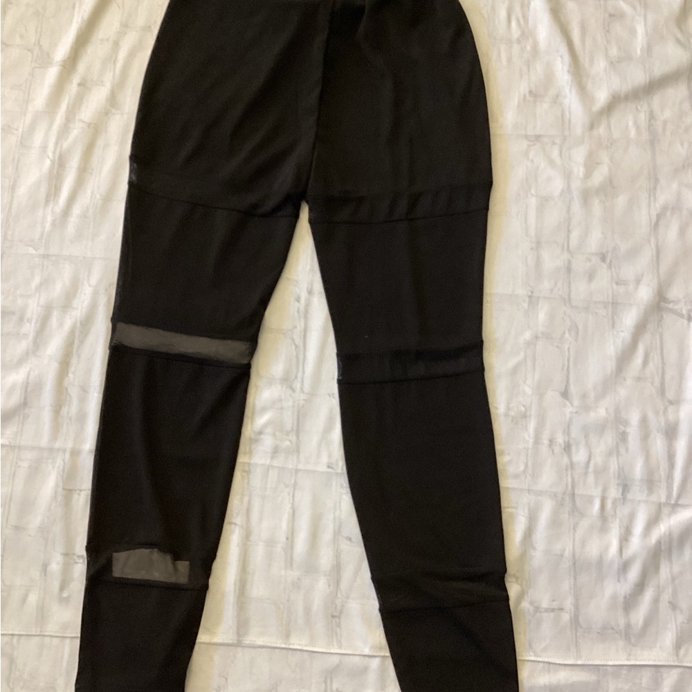 Mesh-Panel Leggings - Picture 4 of 5